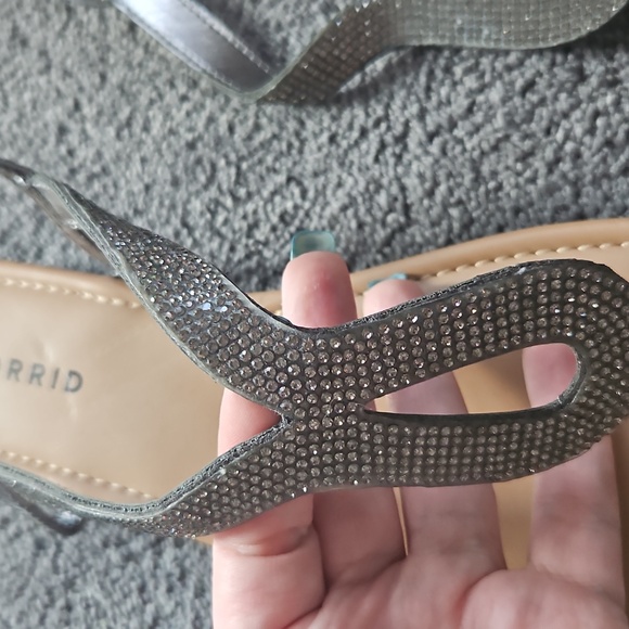 Sandals - Picture 2 of 4